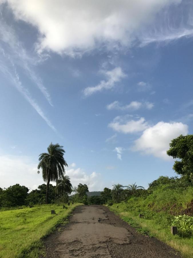 Zohra Baugh, A Green & Organic Farmhouse Stay With All Amenities Dahanu Exteriör bild